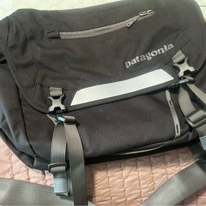 Black Patagonia messenger bag